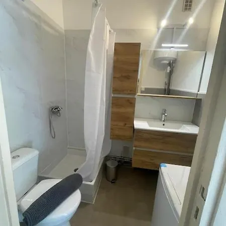 Studio Jules Verne דירה
